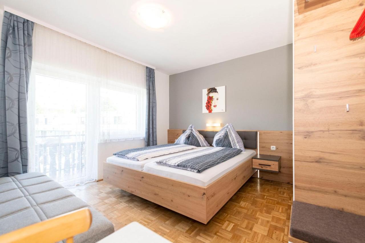 Gaestehaus Genf Velden am Wörthersee Екстериор снимка