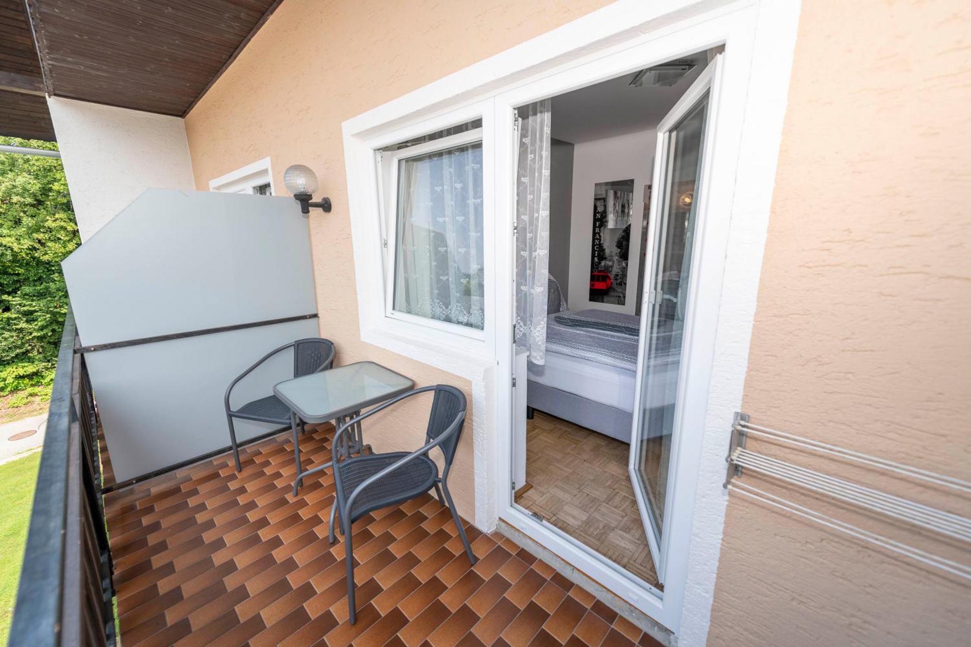 Gaestehaus Genf Velden am Wörthersee Стая снимка