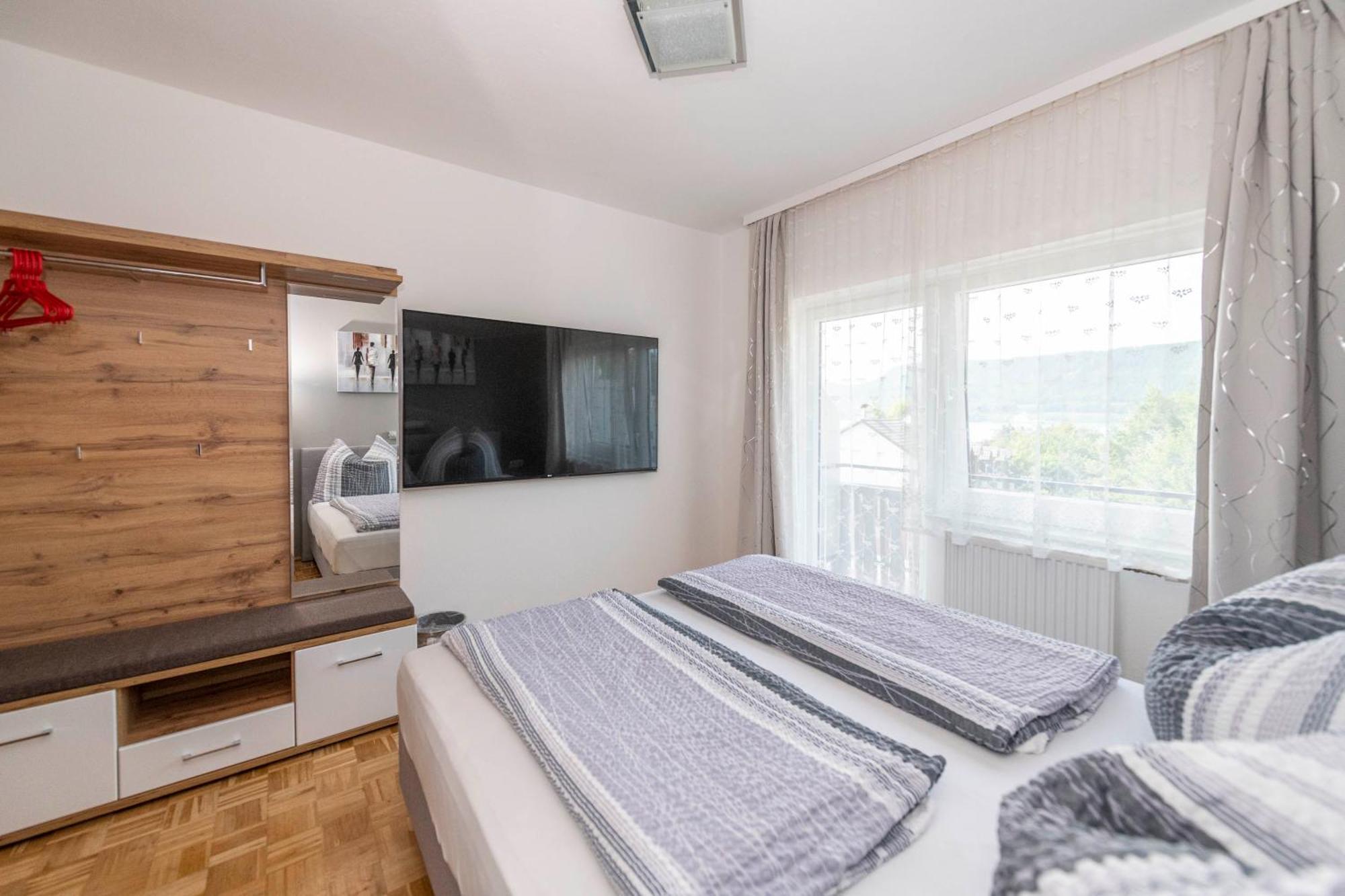 Gaestehaus Genf Velden am Wörthersee Стая снимка